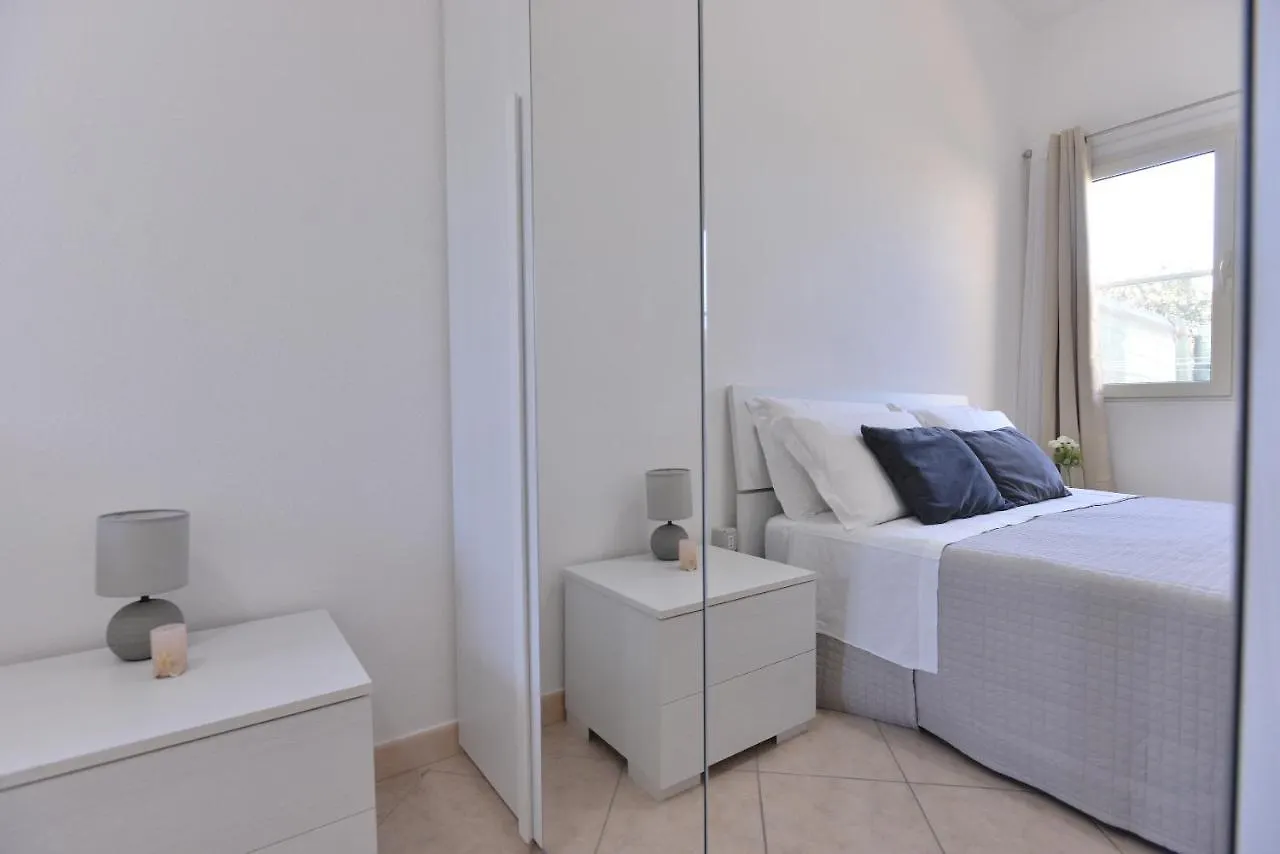 Apartment Izzhome Lagoon Pula Italy