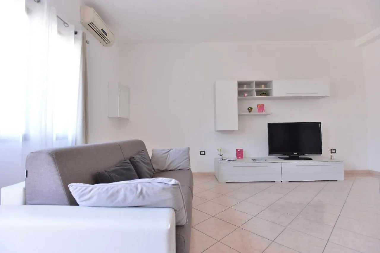 Apartment Izzhome Lagoon Pula Italy
